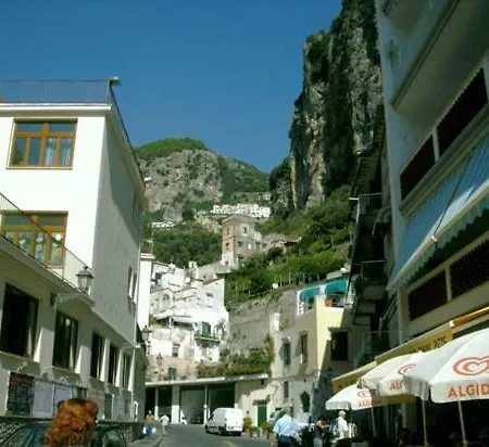 La Terrazza Apartment *